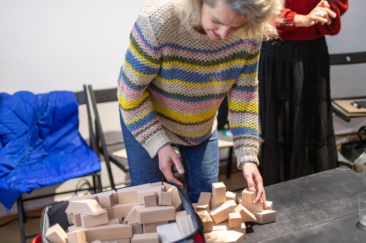 Nicola building with wooden blocks